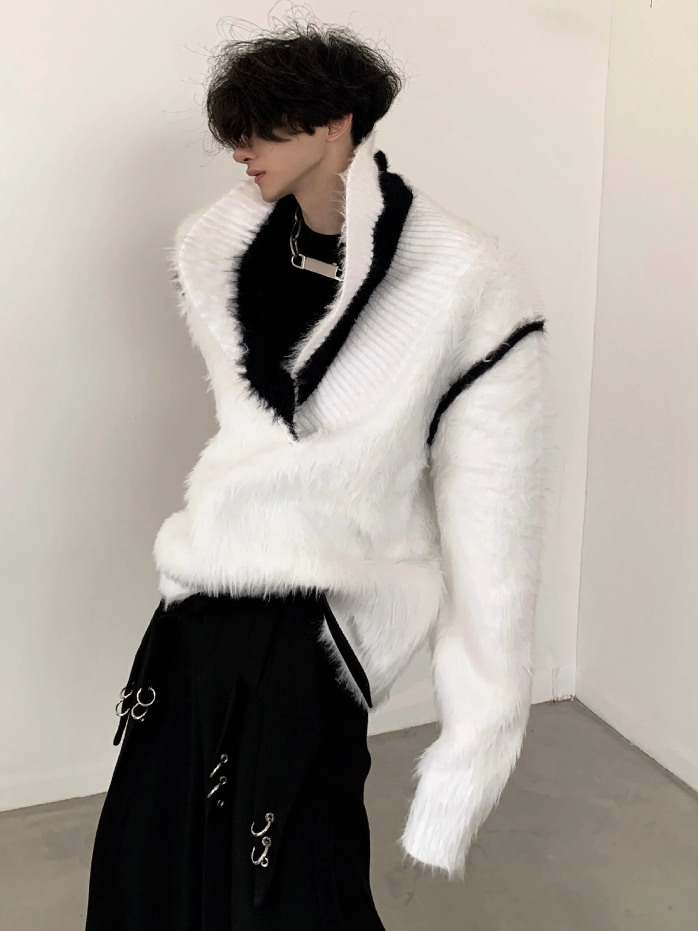 【23s December.】Imitation Mink V-neck Loose Sweater