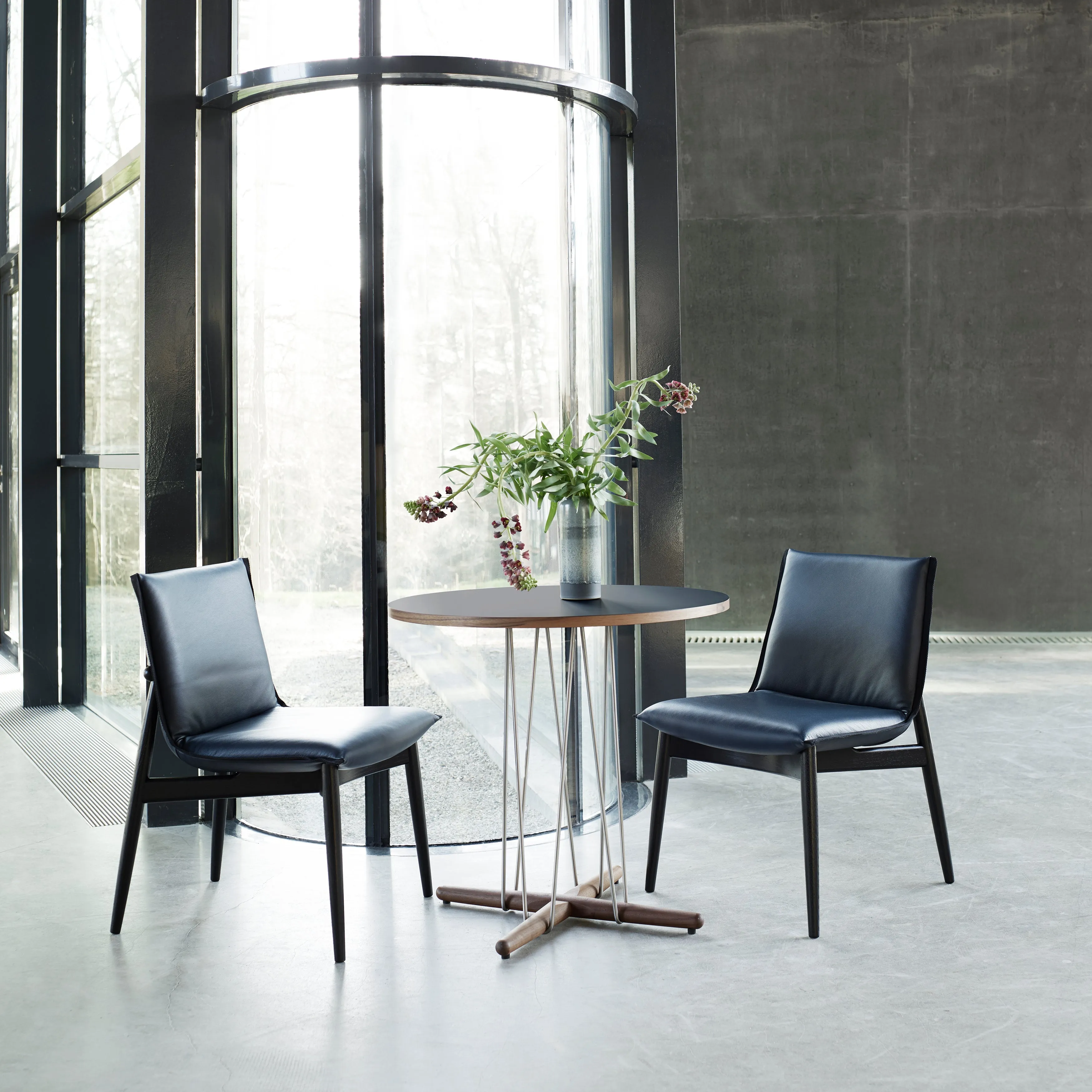 E021 Embrace Lounge Table